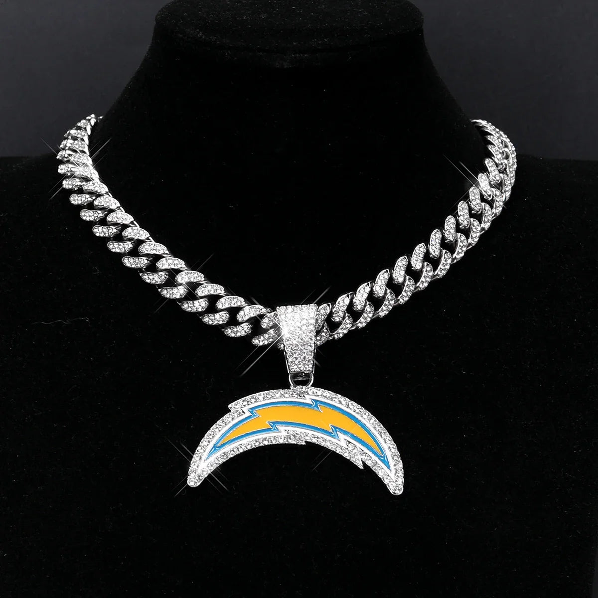 Sports LOGO Pendant Necklace with Iced Out Cuban Chains for Football Fans