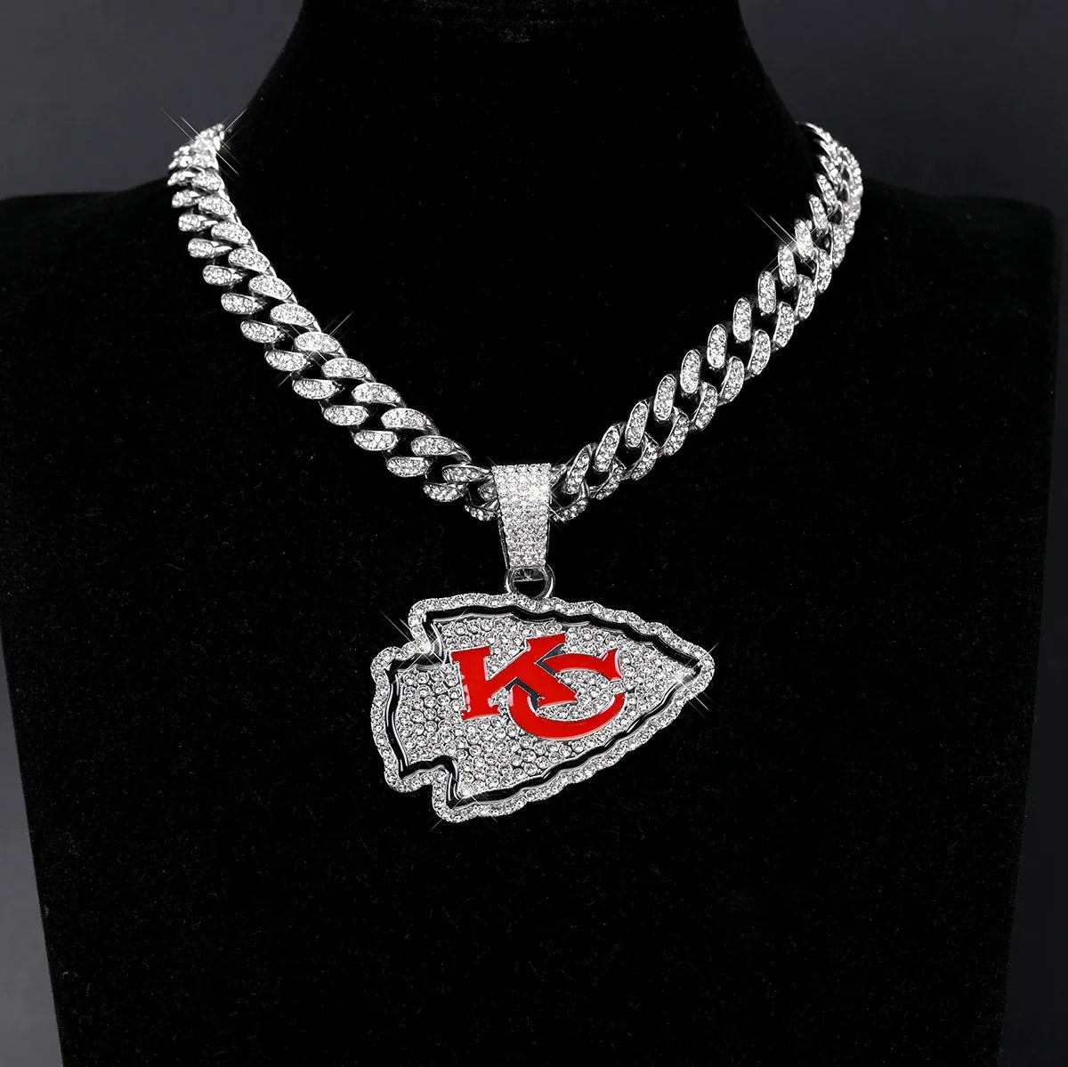 Sports LOGO Pendant Necklace with Iced Out Cuban Chains for Football Fans