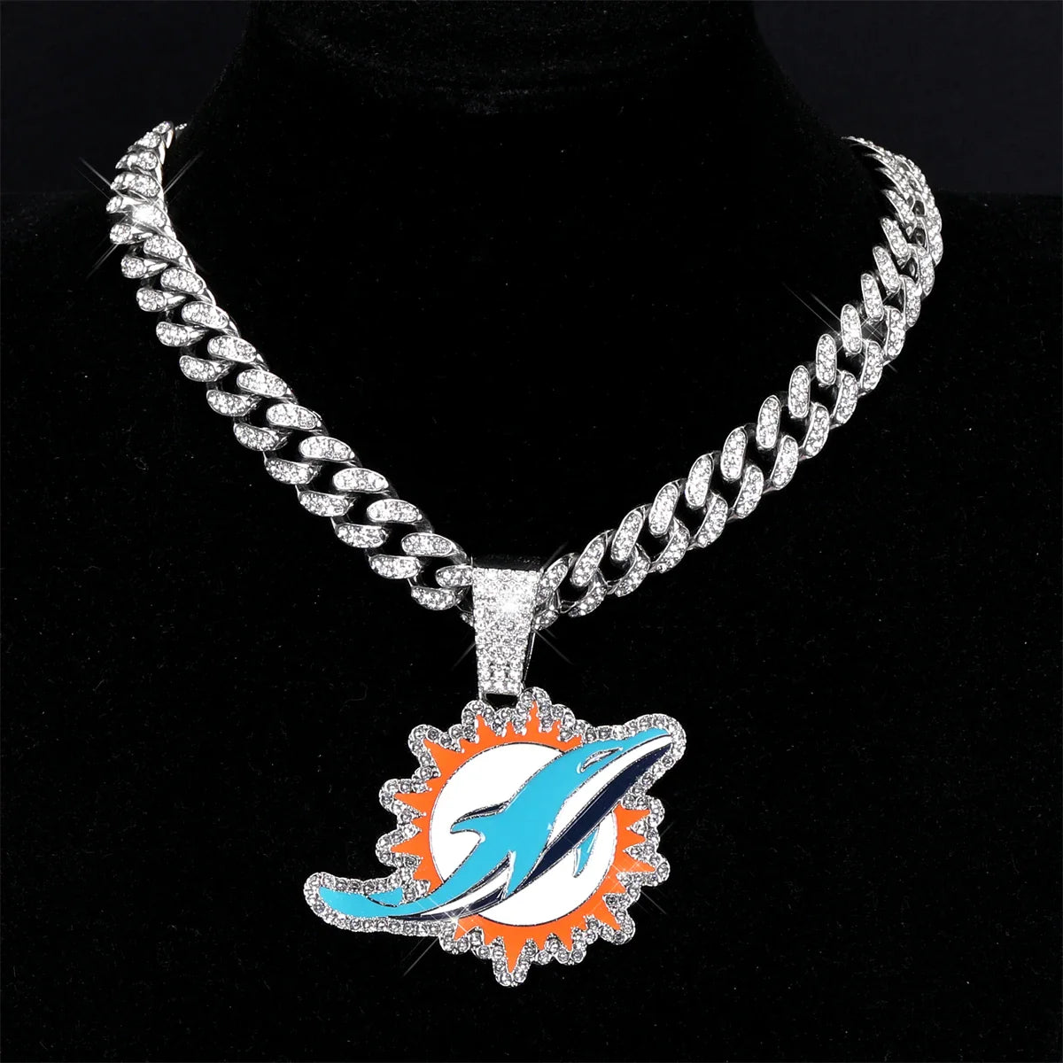 Sports LOGO Pendant Necklace with Iced Out Cuban Chains for Football Fans
