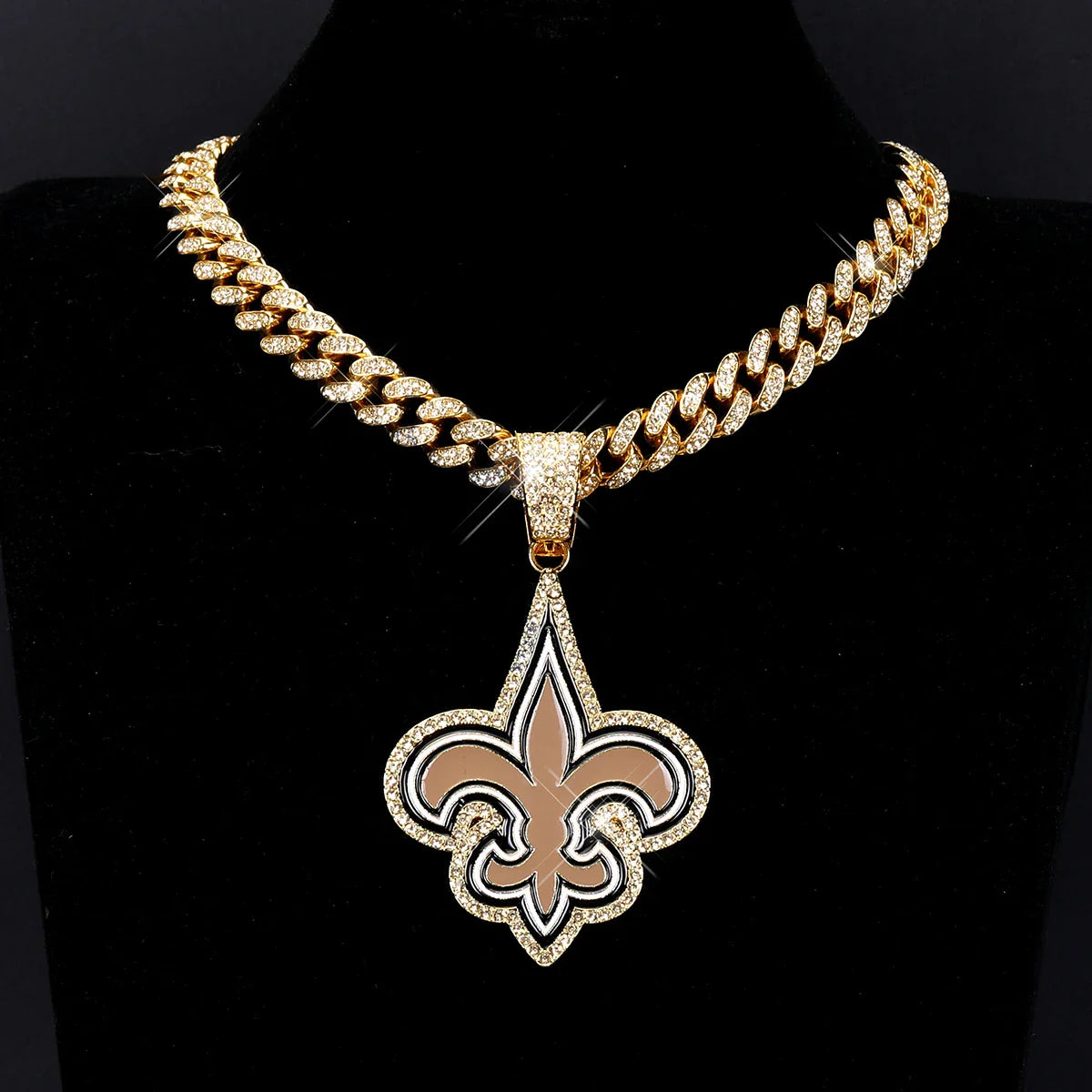 Sports LOGO Pendant Necklace with Iced Out Cuban Chains for Football Fans