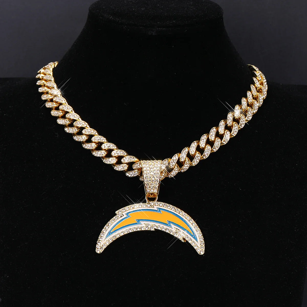Sports LOGO Pendant Necklace with Iced Out Cuban Chains for Football Fans